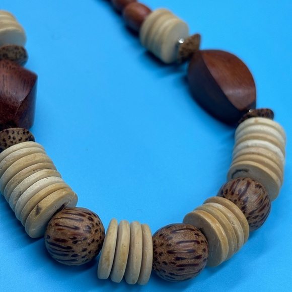 Three Unique Wooden Beaded Necklaces. Sold As One Lot.  Boho Jewelery. - Picture 7 of 10